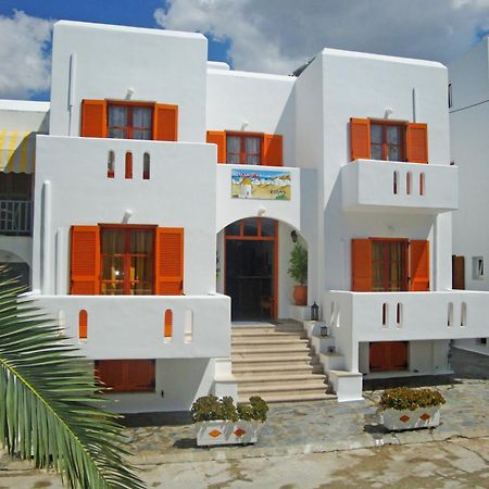 Vassiliki Rooms Parikia  Exterior photo