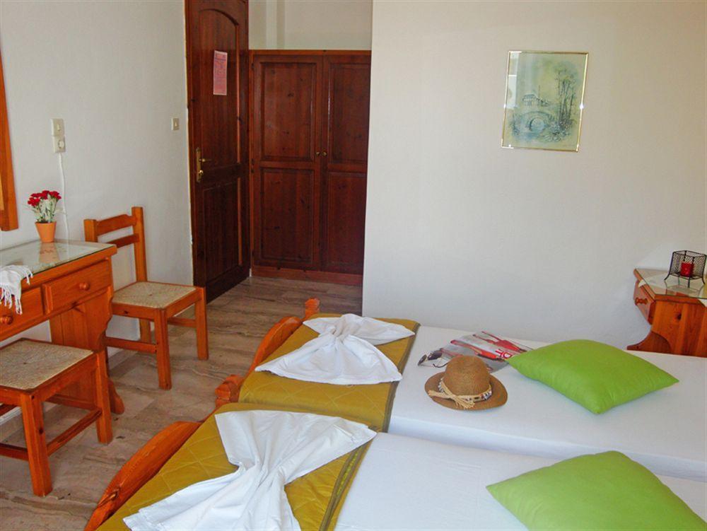 Vassiliki Rooms Parikia  Exterior photo